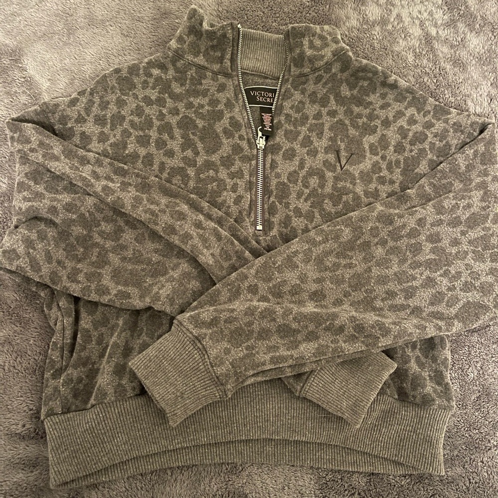 Victoria's Secret Gray Leopard Print Women’s Sweater